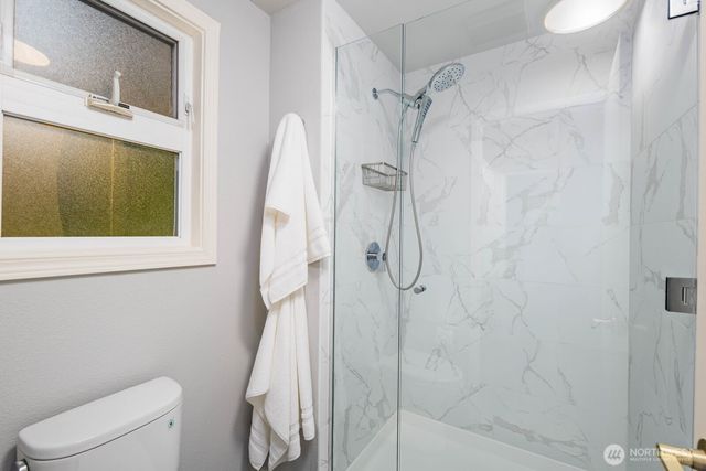 5011 120TH Avenue SE, Bellevue, WA 98006