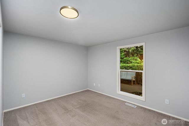 5011 120TH Avenue SE, Bellevue, WA 98006