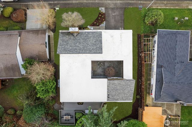 5011 120TH Avenue SE, Bellevue, WA 98006