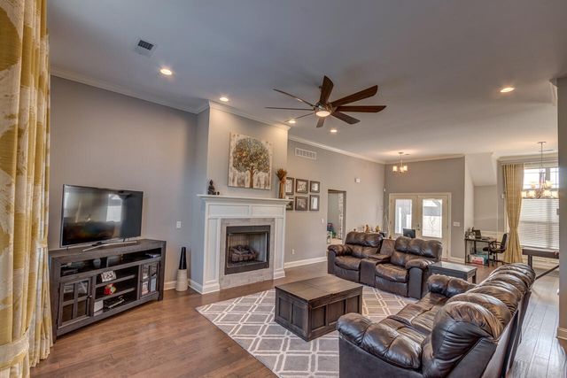 115 Oak Hill Lane, Georgetown, KY 40324