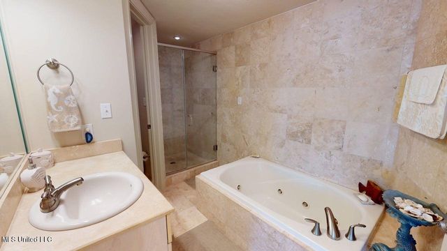 1899 Beach Boulevard, 205, Biloxi, MS 39531