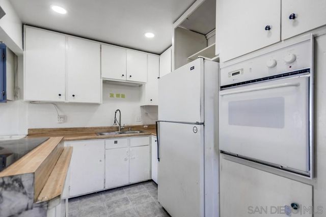 8749 Cottonwood Avenue, Santee, CA 92071