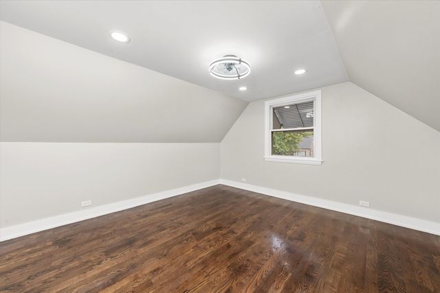 2428 S 19th Avenue, Broadview, IL 60155