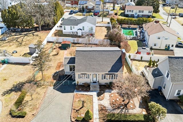 22 Longwood Ave, Woburn, MA 01801