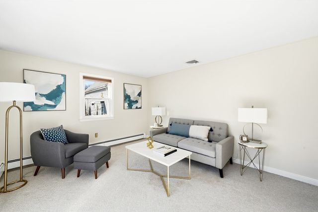 22 Longwood Ave, Woburn, MA 01801