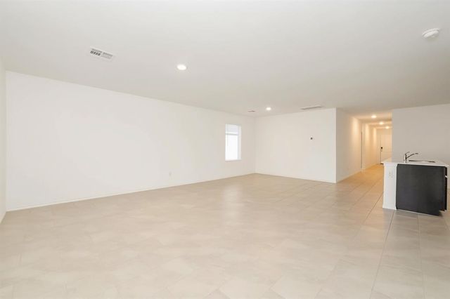10924 SW 22nd Street, Yukon, OK 73099