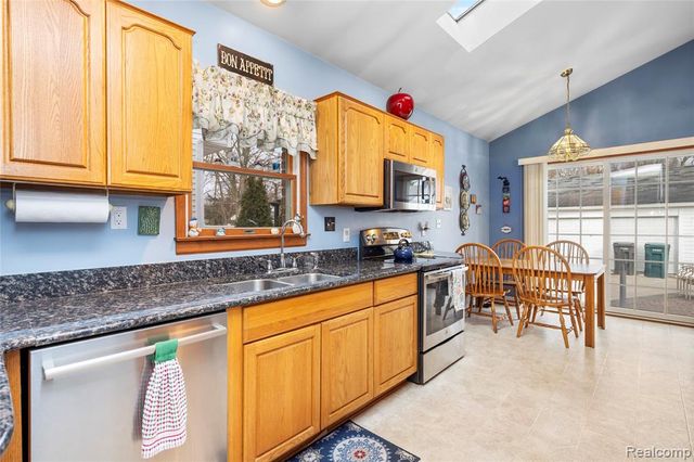 200 N York Street, Dearborn, MI 48128