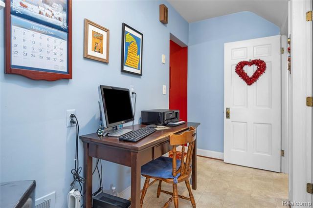 200 N York Street, Dearborn, MI 48128