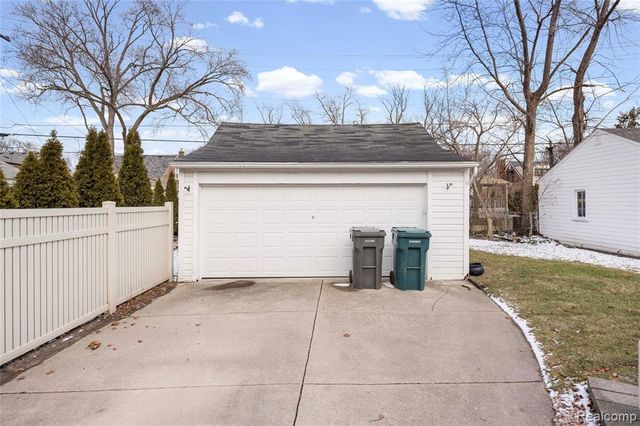 200 N York Street, Dearborn, MI 48128