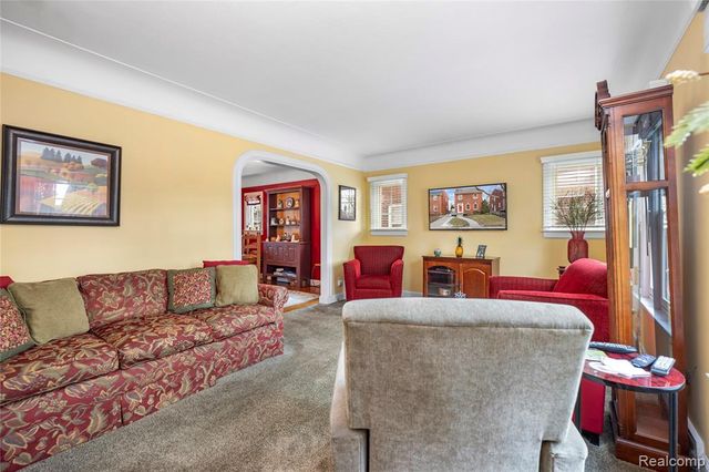 200 N York Street, Dearborn, MI 48128