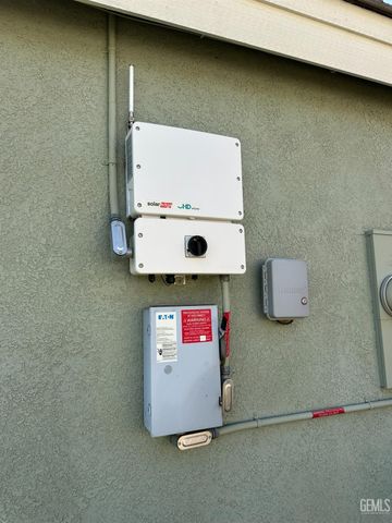 8806 Rollingbay Drive, Bakersfield, CA 93312