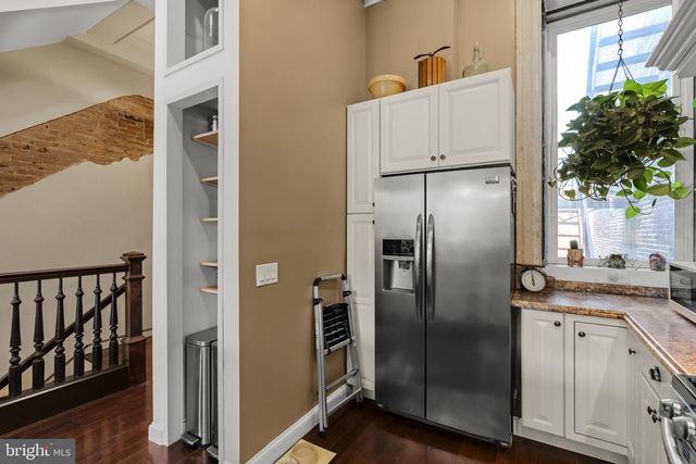 305 N QUEEN ST, Lancaster, PA 17603