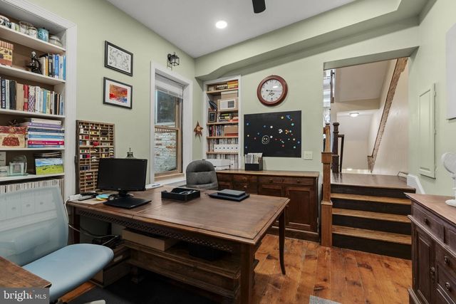 305 N QUEEN ST, Lancaster, PA 17603