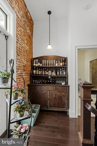 305 N QUEEN ST, Lancaster, PA 17603