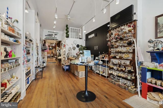 305 N QUEEN ST, Lancaster, PA 17603