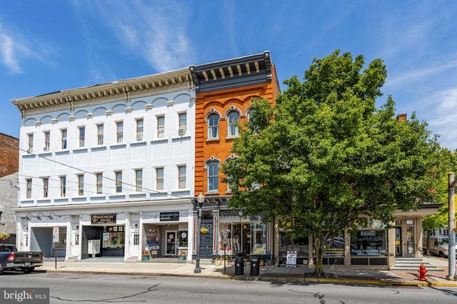 305 N QUEEN ST, Lancaster, PA 17603