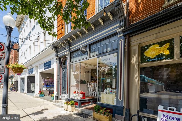 305 N QUEEN ST, Lancaster, PA 17603
