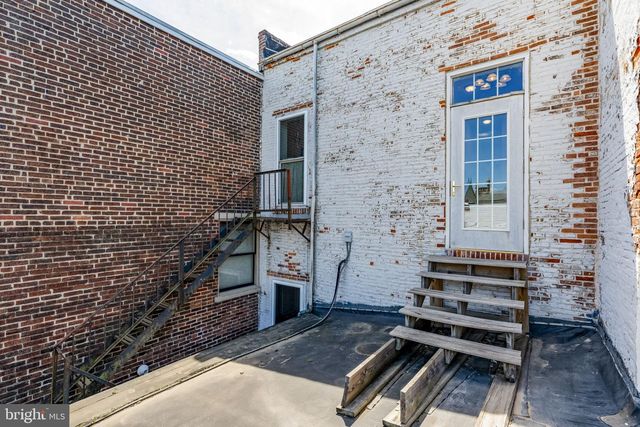 305 N QUEEN ST, Lancaster, PA 17603