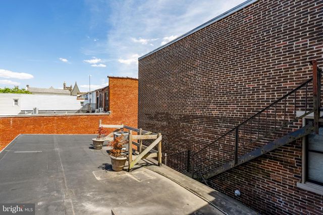 305 N QUEEN ST, Lancaster, PA 17603