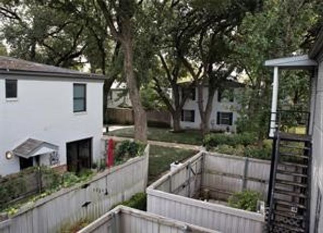 5030 N Hall Street C, Dallas, TX 75235