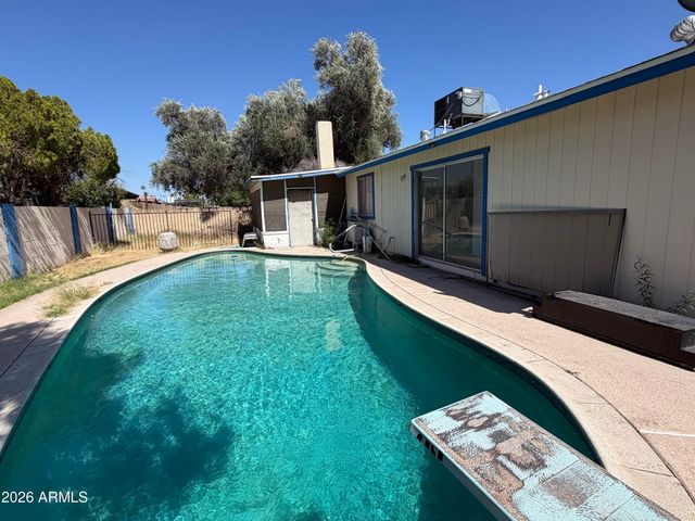 6420 W COLLEGE Drive, Phoenix, AZ 85033