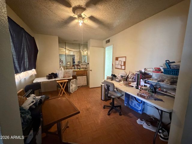 6420 W COLLEGE Drive, Phoenix, AZ 85033