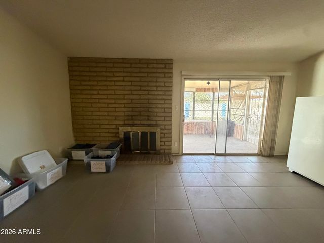 6420 W COLLEGE Drive, Phoenix, AZ 85033