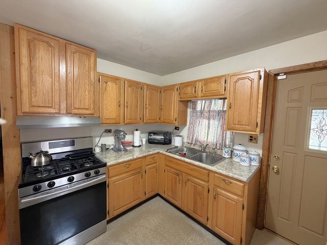 12427 S Ada Street, Calumet Park, IL 60827