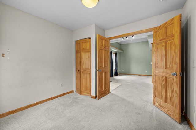 105 17th St SE, Minot, ND 58701