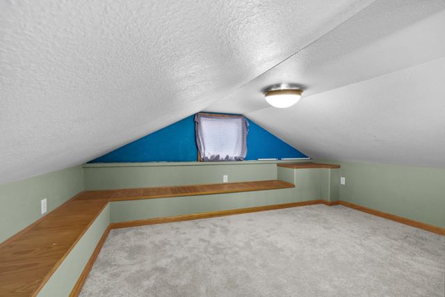 105 17th St SE, Minot, ND 58701
