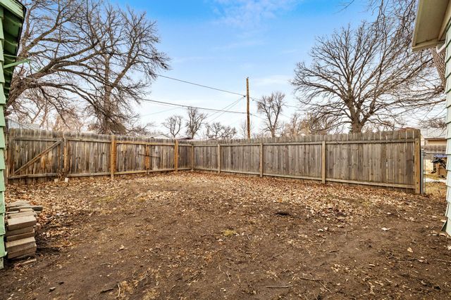 105 17th St SE, Minot, ND 58701