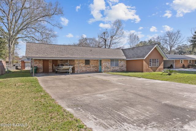 2003 Old Jeanerette Road, New Iberia, LA 70563