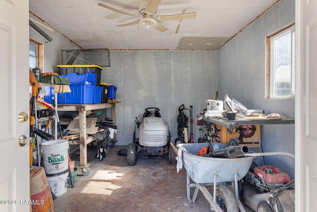 2003 Old Jeanerette Road, New Iberia, LA 70563