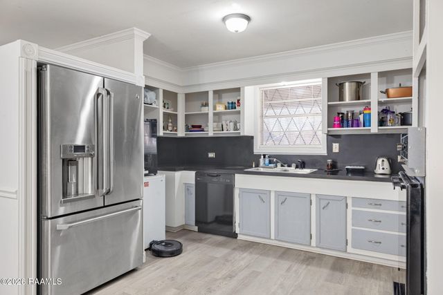 2003 Old Jeanerette Road, New Iberia, LA 70563