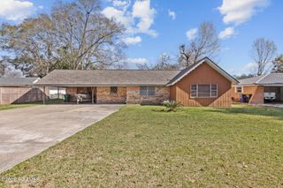 2003 Old Jeanerette Road, New Iberia, LA 70563