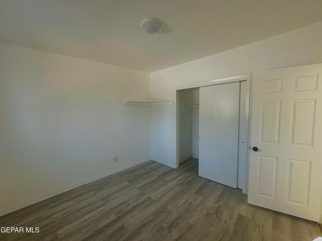 421 Panahi Road, Socorro, TX 79927