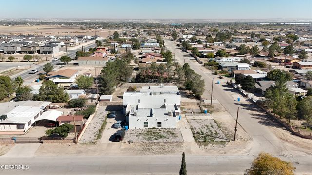 421 Panahi Road, Socorro, TX 79927