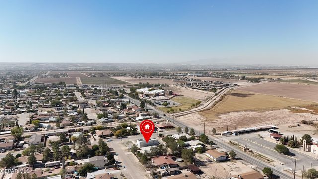 421 Panahi Road, Socorro, TX 79927