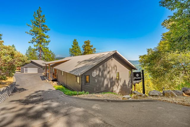 12736 Summit Ridge Dr, Nevada City, CA 95959