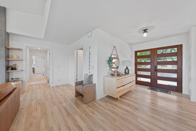 12736 Summit Ridge Dr, Nevada City, CA 95959