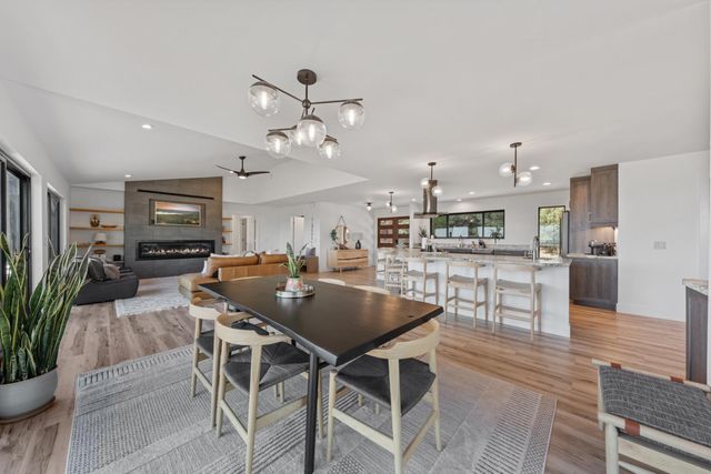 12736 Summit Ridge Dr, Nevada City, CA 95959