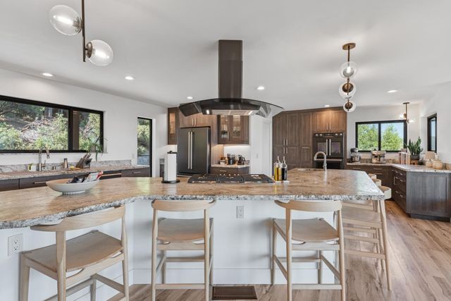 12736 Summit Ridge Dr, Nevada City, CA 95959