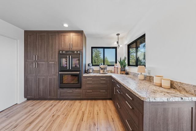 12736 Summit Ridge Dr, Nevada City, CA 95959
