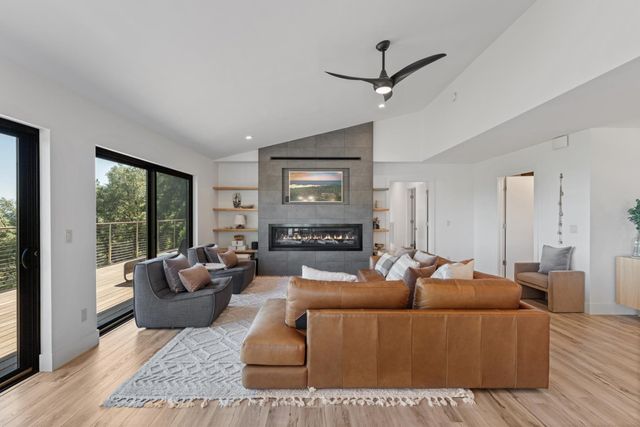 12736 Summit Ridge Dr, Nevada City, CA 95959