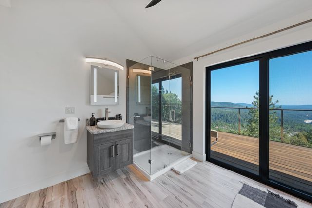 12736 Summit Ridge Dr, Nevada City, CA 95959