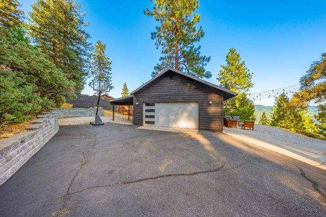 12736 Summit Ridge Dr, Nevada City, CA 95959