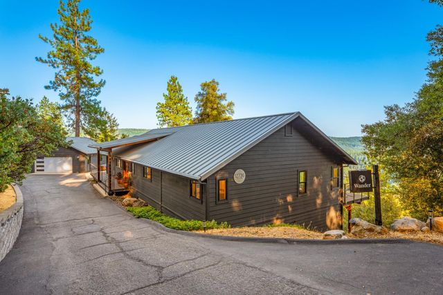 12736 Summit Ridge Dr, Nevada City, CA 95959