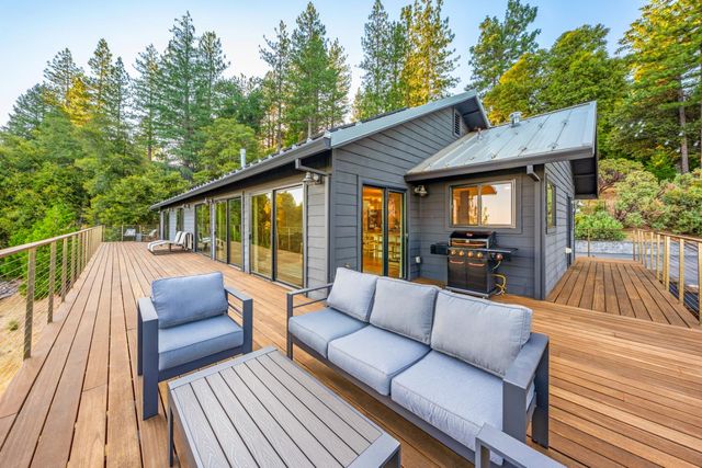 12736 Summit Ridge Dr, Nevada City, CA 95959