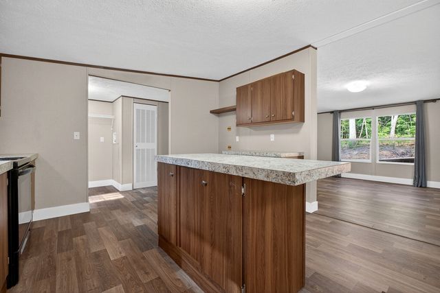 67 Medical Cir, Spencer, TN 38585