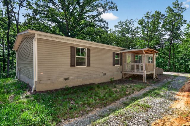 67 Medical Cir, Spencer, TN 38585